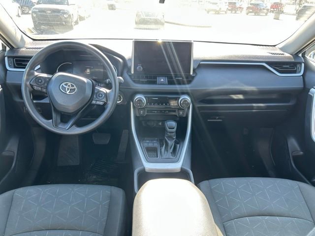 Used 2024 Toyota RAV4 XLE image 19