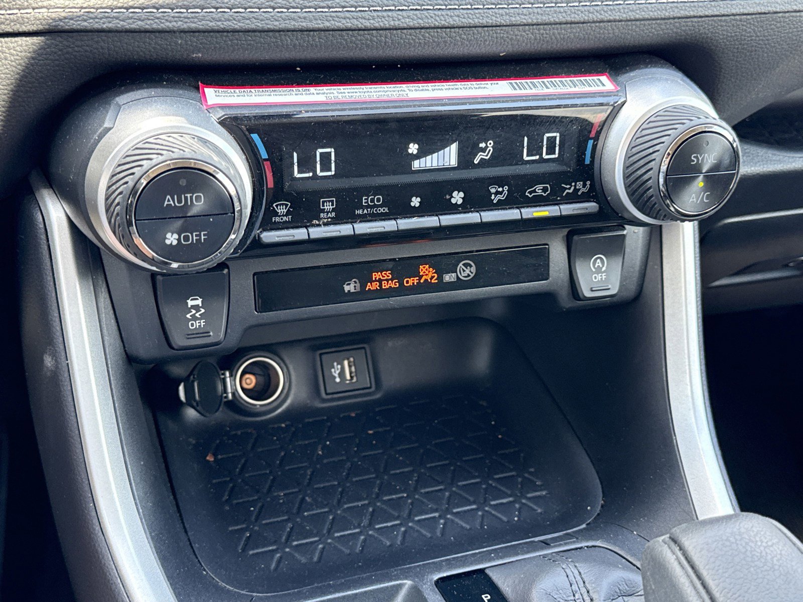 Used 2024 Toyota RAV4 XLE image 25