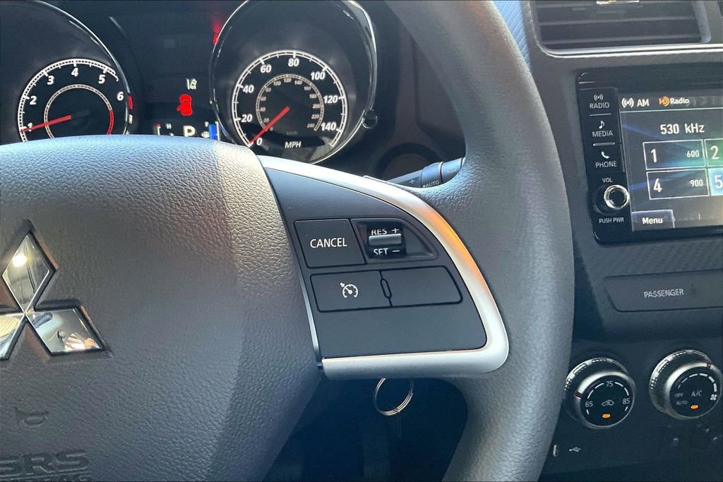Used 2025 Mitsubishi Outlander Sport ES image 9