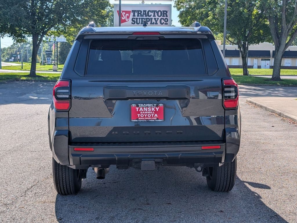Used 2025 Toyota 4Runner SR5 AWD/4WD image 6