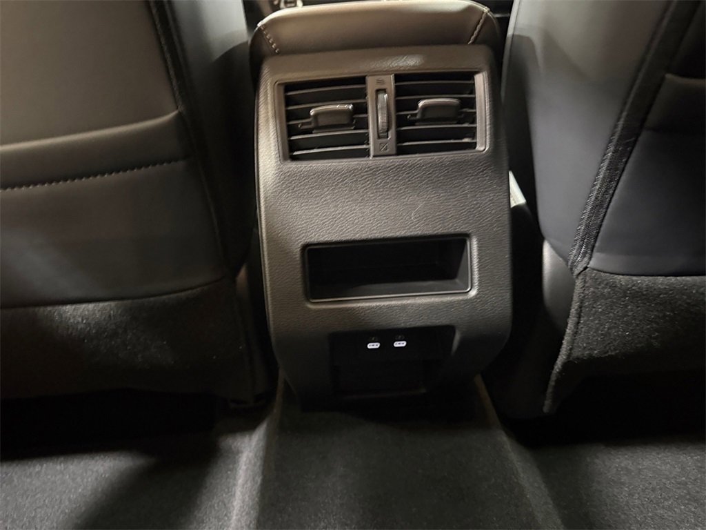 New 2026 Mitsubishi Outlander SE image 29