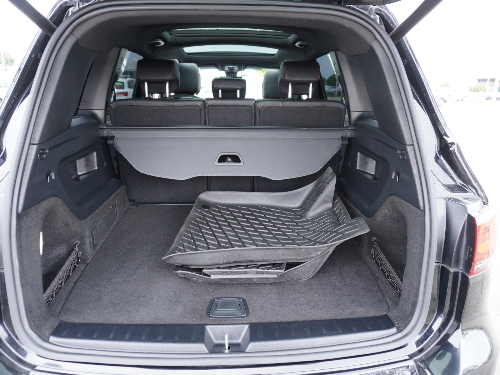 Used 2022 Mercedes-Benz GLB 250 4MATIC image 12