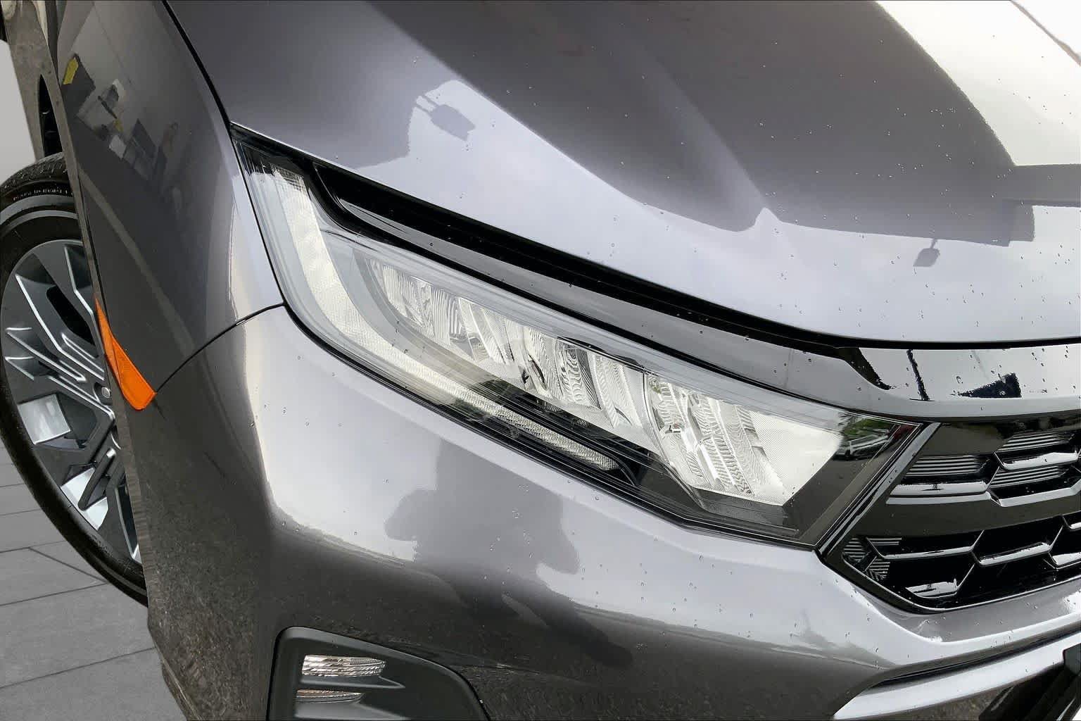 Used 2025 Honda Odyssey Touring image 27