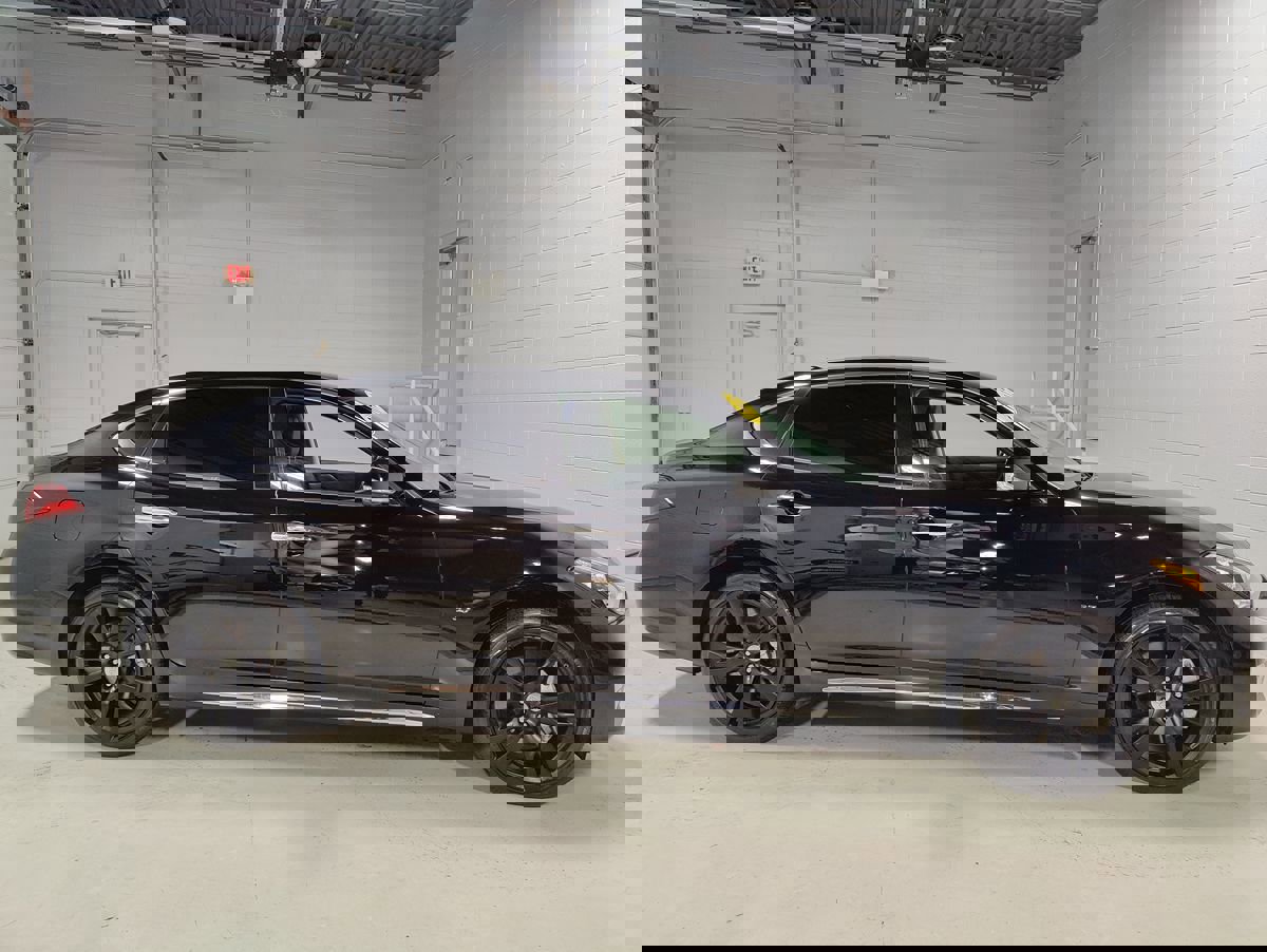 Used 2015 INFINITI Q70 L 3.7 w/ Technology Package image 2