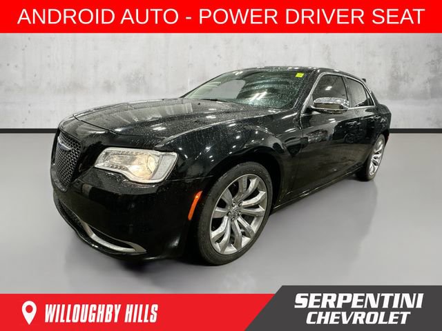 Used 2019 Chrysler 300 Touring w/ Chrome Appearance Package
