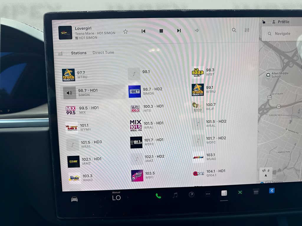 Used 2023 Tesla Model X AWD/4WD image 11