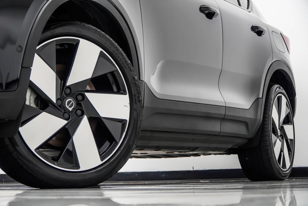 Used 2023 Volvo C40 P8 Recharge Ultimate w/ Protection Package Premier AWD/4WD image 3