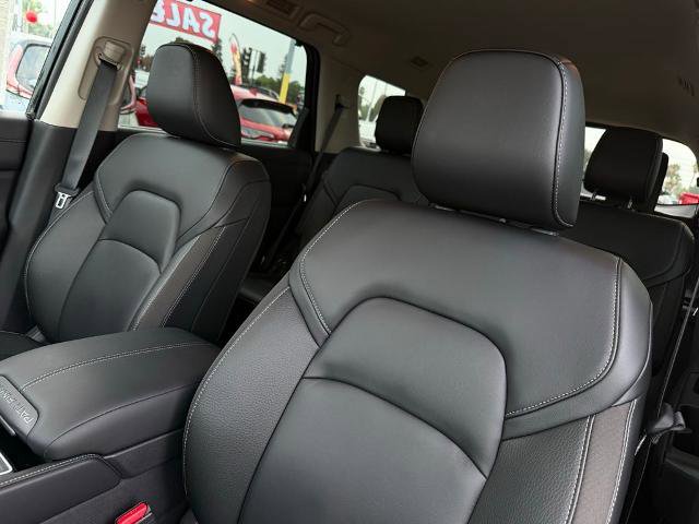 New 2025 Nissan Pathfinder SL FWD image 15