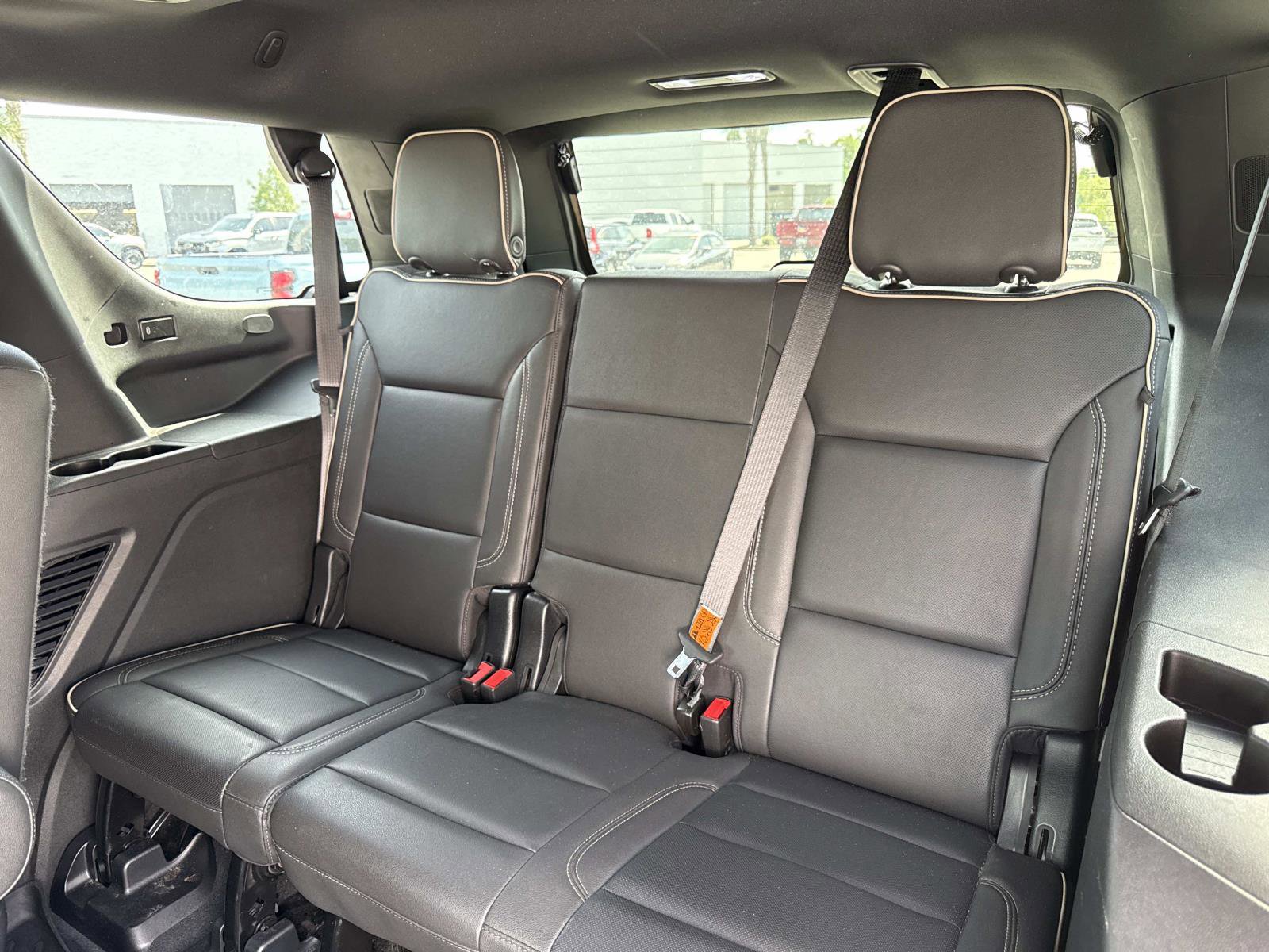 Used 2023 Chevrolet Tahoe Premier AWD/4WD image 12