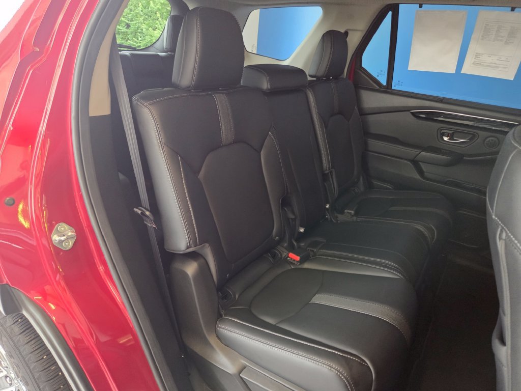 Certified 2025 Honda Pilot EX-L image 31
