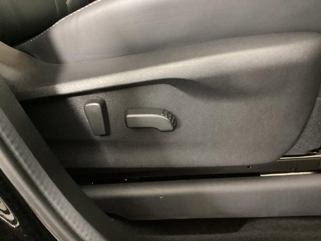 Used 2024 Subaru Ascent Touring image 10