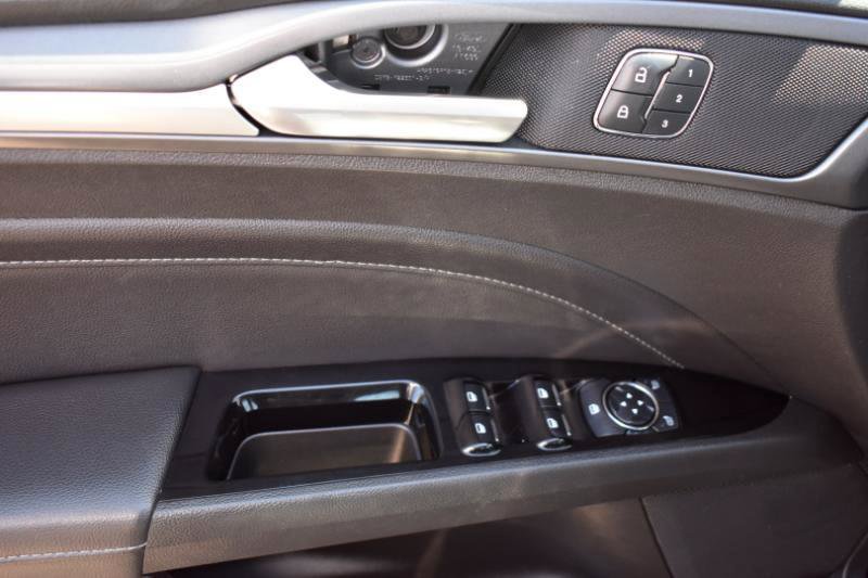 Used 2013 Ford Fusion Energi Titanium w/ Driver Assist Pkg FWD image 19