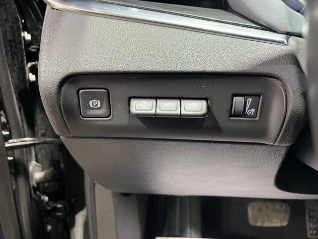 Used 2023 Buick Enclave Premium w/ Experience Buick Package image 4