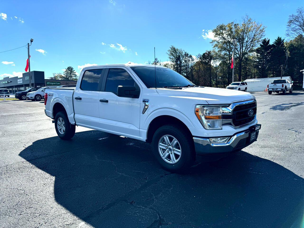 Used 2022 Ford F150 XLT w/ Trailer Tow Package image 4