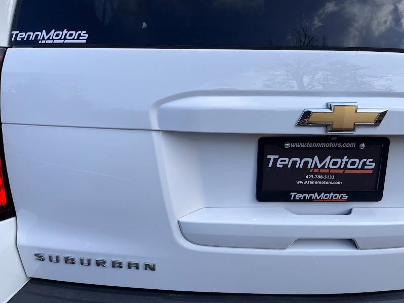 Used 2015 Chevrolet Suburban LS image 44