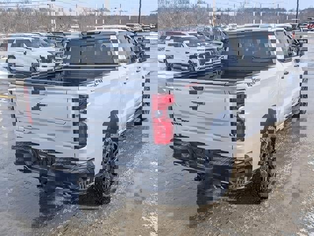 Used 2024 Chevrolet Silverado 1500 LT Trail Boss w/ Convenience Package II image 7