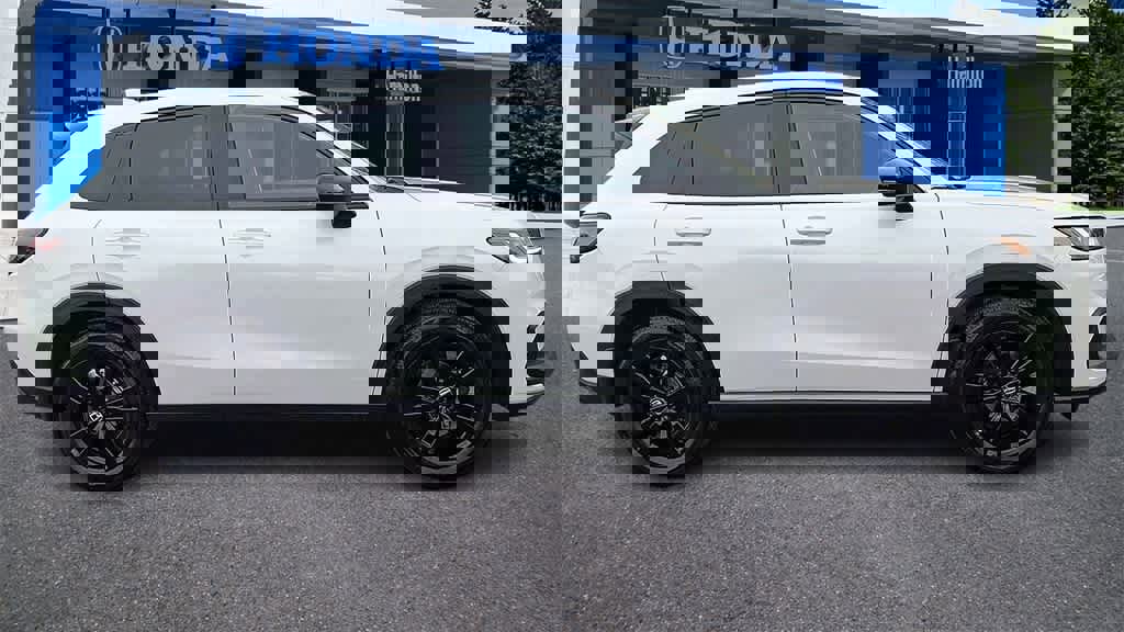 Certified 2026 Honda HR-V Sport image 9