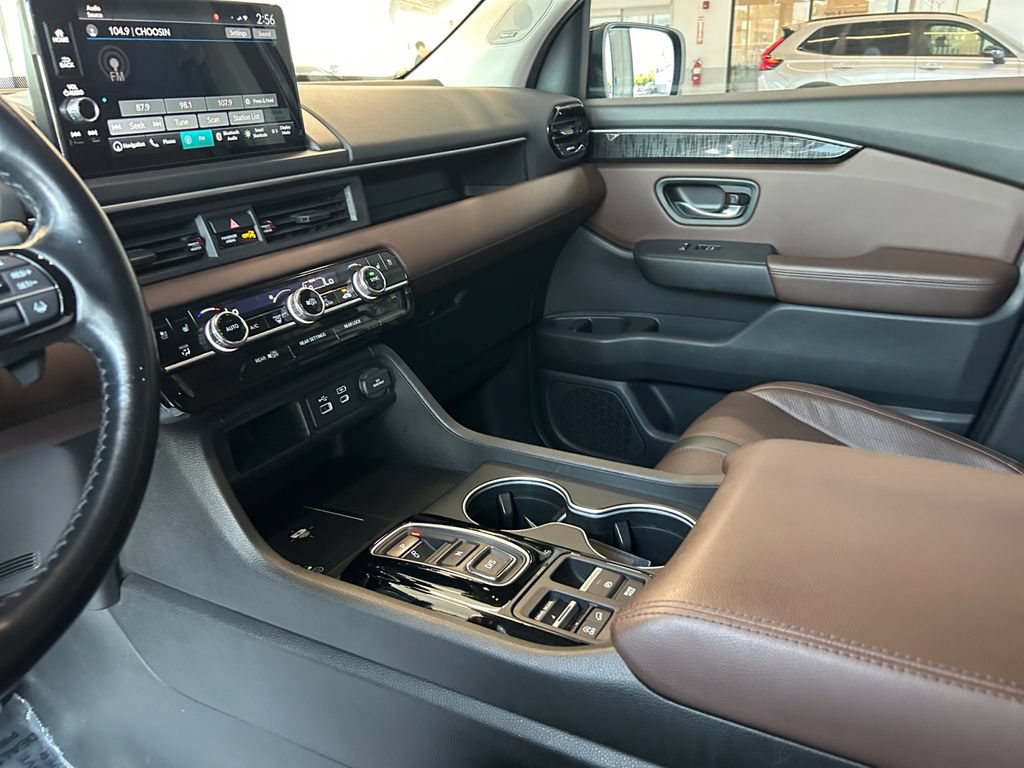 Used 2023 Honda Pilot Elite image 21