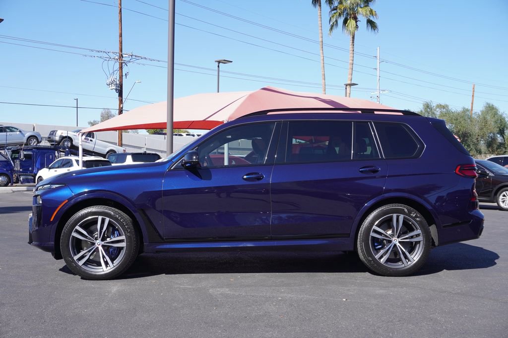 Used 2023 BMW X7 M60i w/ Executive Package image 2