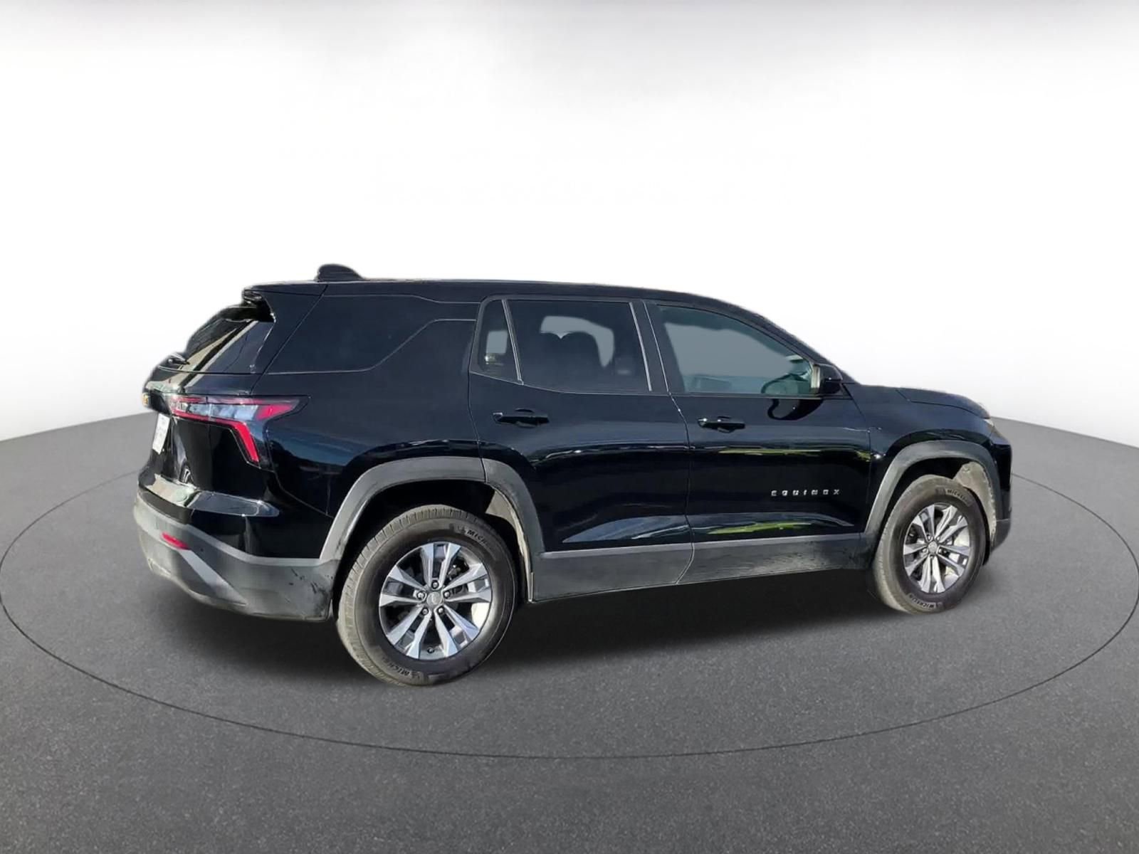 Used 2025 Chevrolet Equinox LT image 15