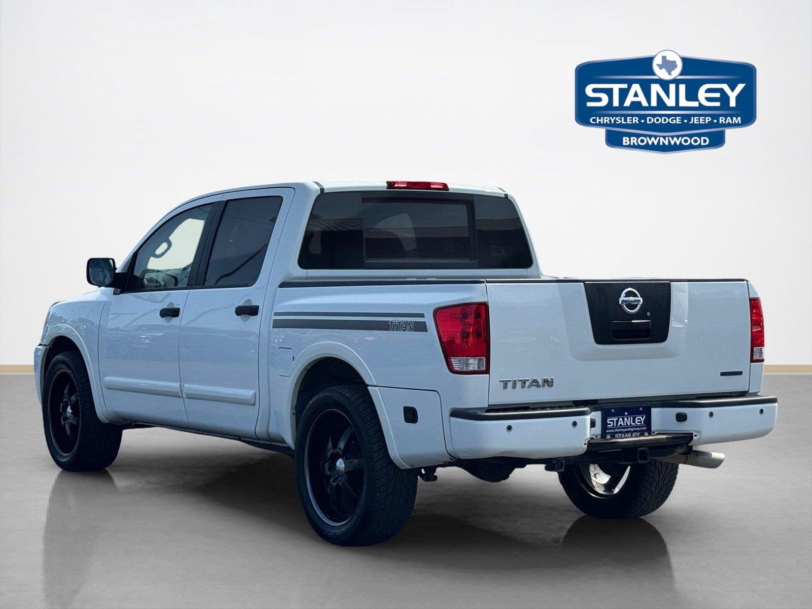 Used 2012 Nissan Titan SV w/ Sport Appearance Pkg RWD image 9
