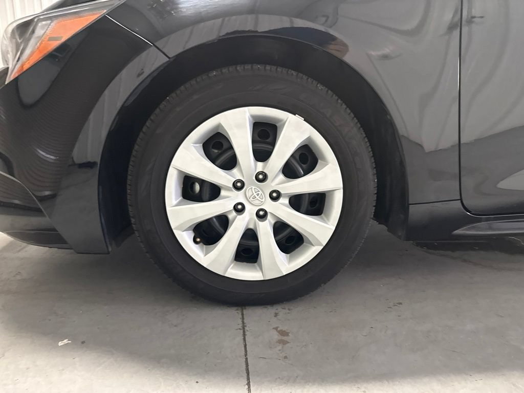 Used 2024 Toyota Corolla LE FWD image 26