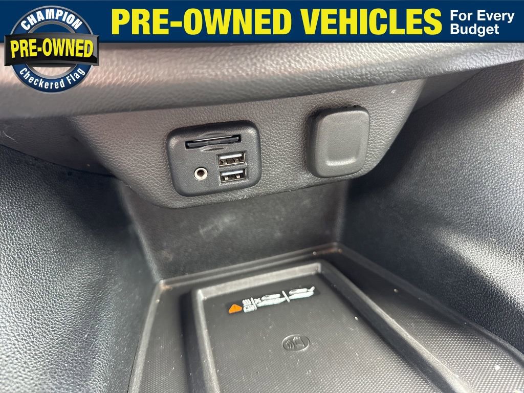 Used 2021 Chevrolet Traverse Premier w/ LPO, Cargo Package image 18