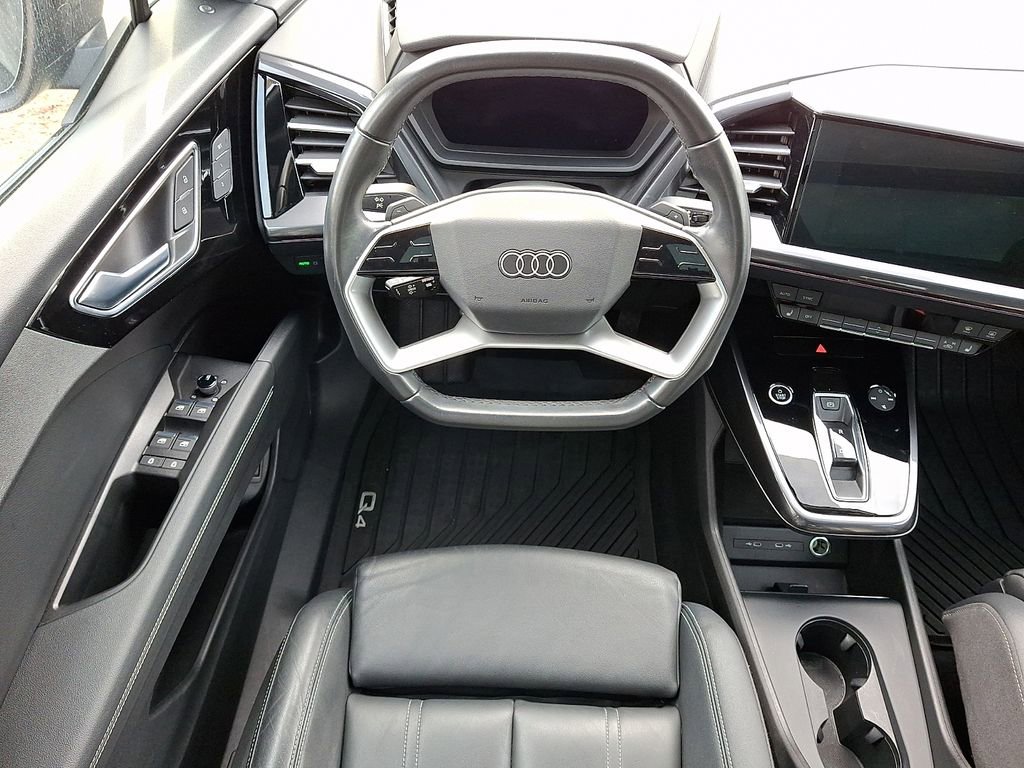 Used 2022 Audi Q4 e-tron Premium Plus w/ Premium Plus image 13