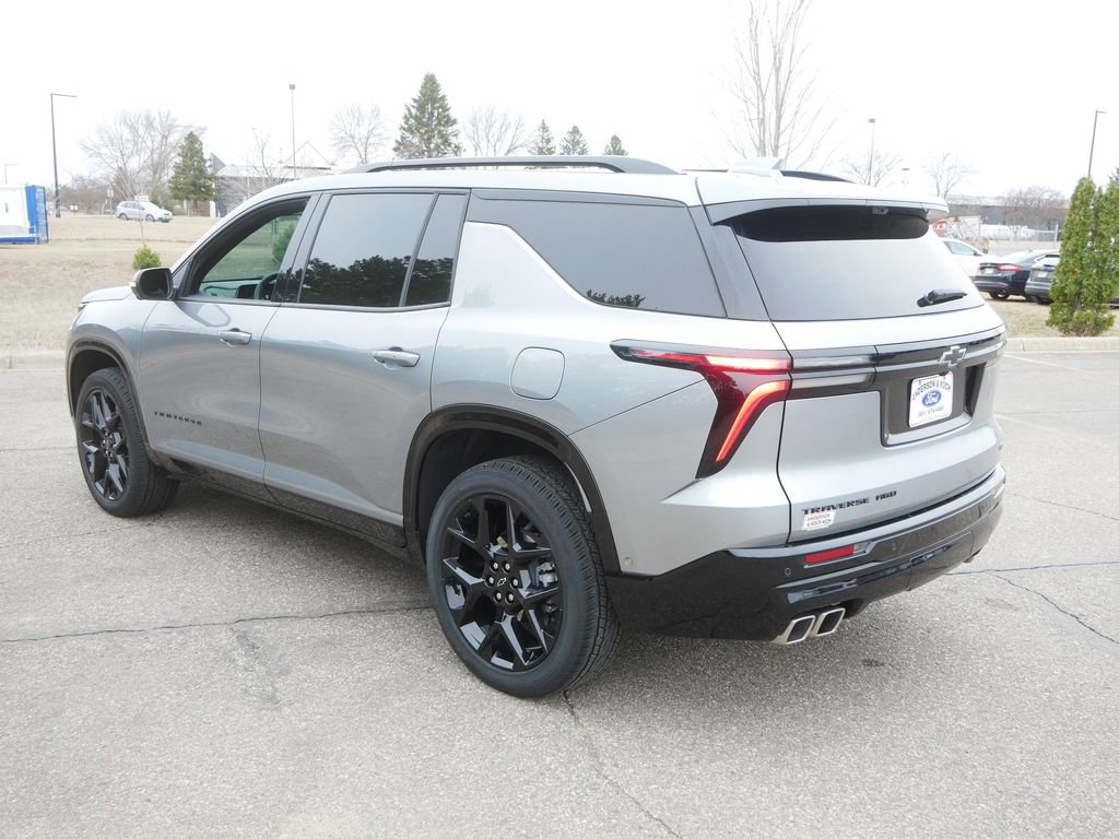 Used 2024 Chevrolet Traverse RS image 7