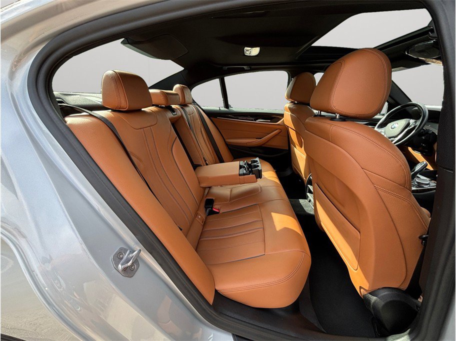 Used 2020 BMW 540i w/ Premium Package RWD image 46