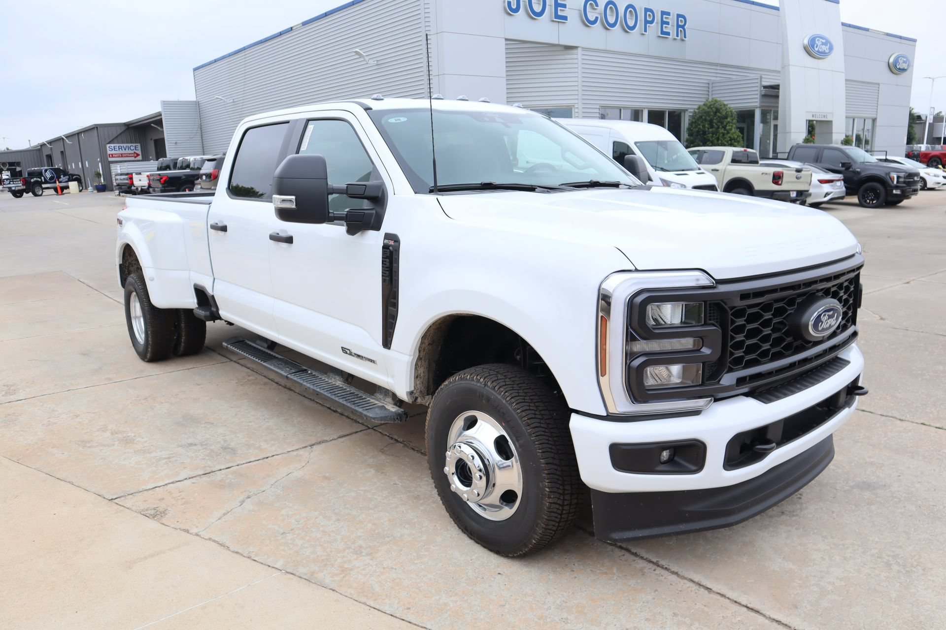 New 2026 Ford F350 XL w/ STX Appearance Package AWD/4WD 360° Tour