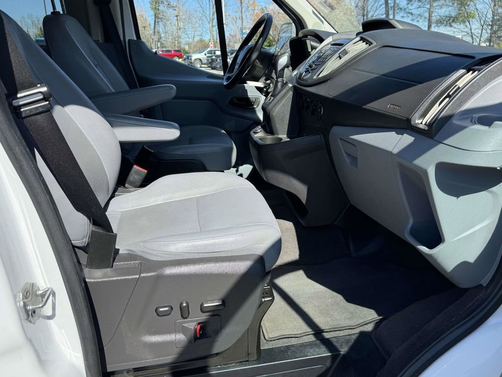 Used 2017 Ford Transit 150 XLT image 13
