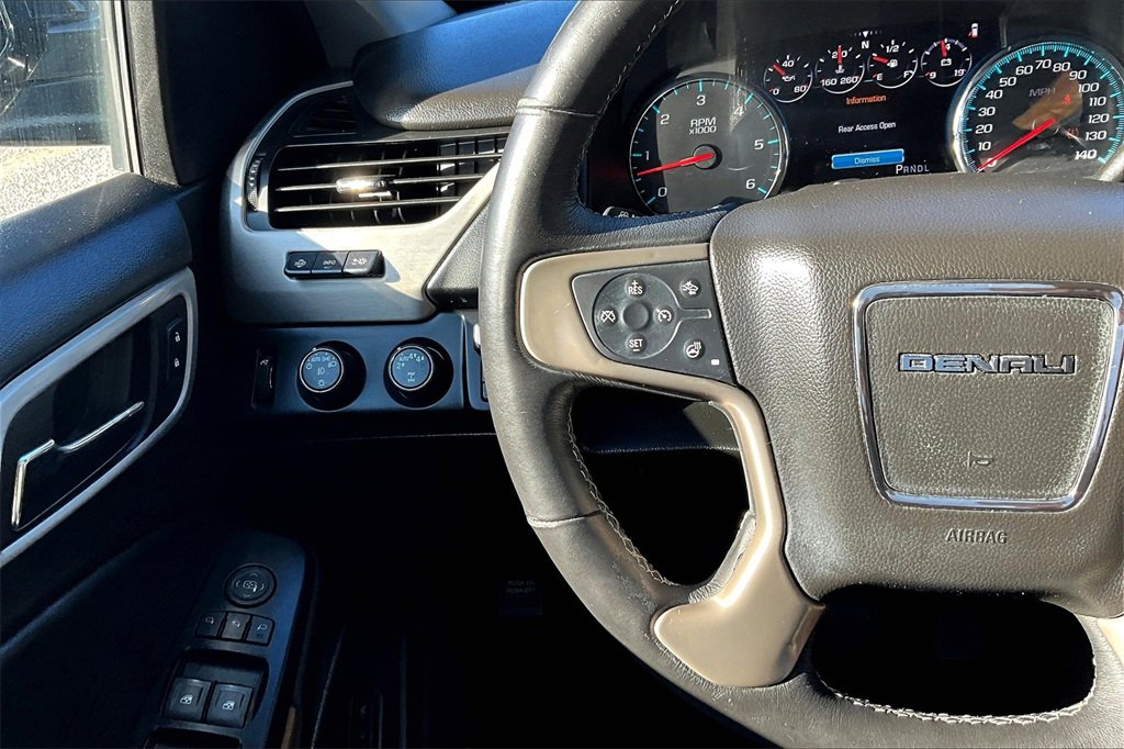 Used 2019 GMC Yukon XL Denali w/ Denali Ultimate Package image 17