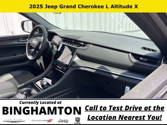 New 2025 Jeep Grand Cherokee L Altitude image 24