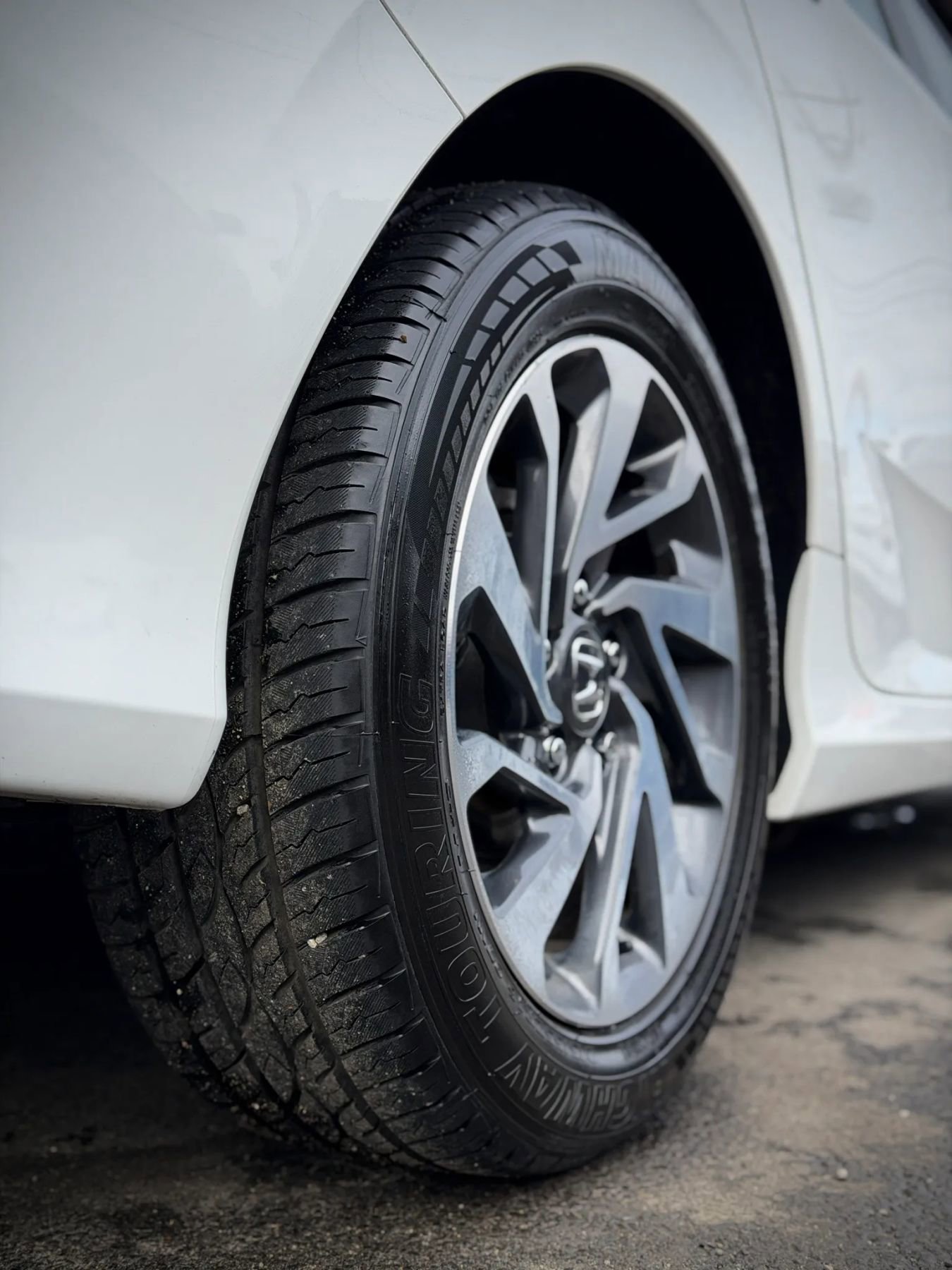 Used 2018 Honda Civic EX image 25