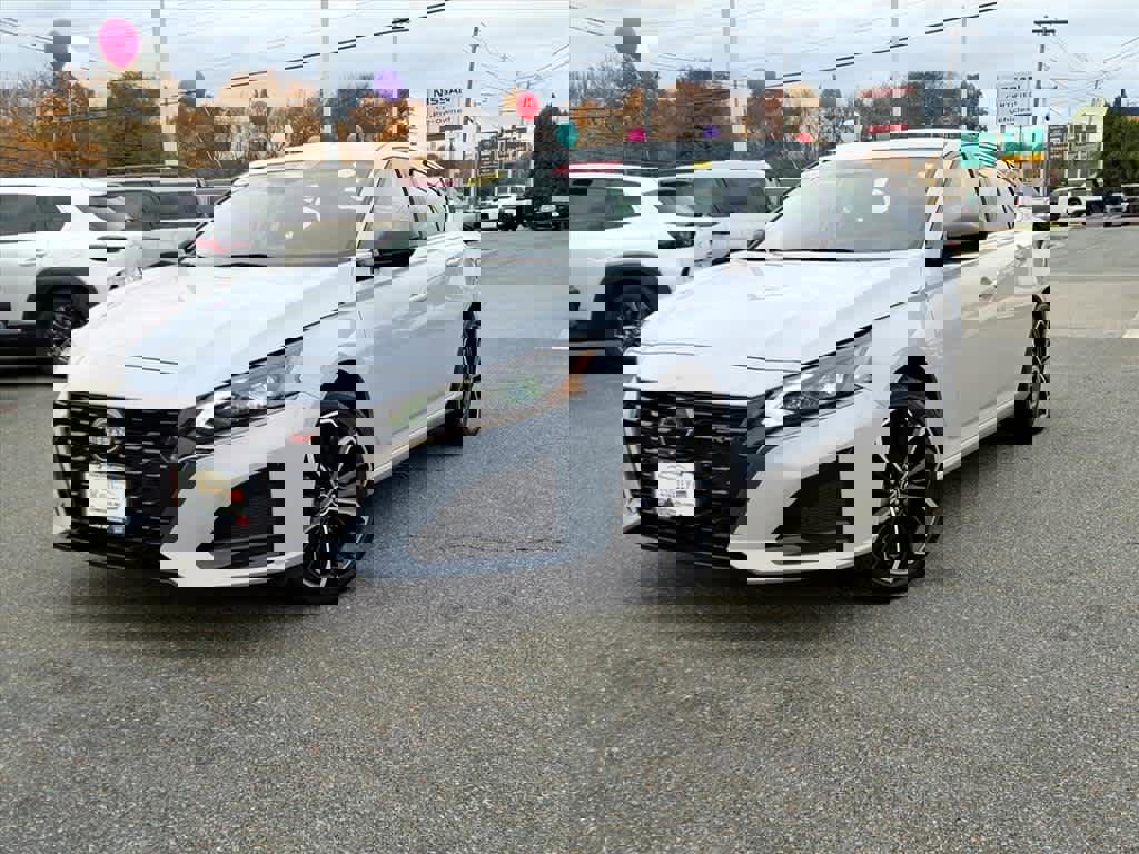 Used 2023 Nissan Altima 2.5 SR