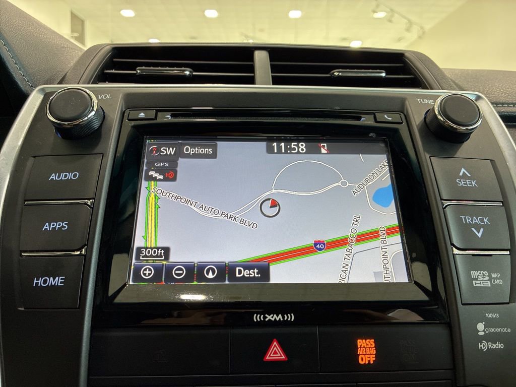 Used 2017 Toyota Camry SE w/ Moonroof Package image 15