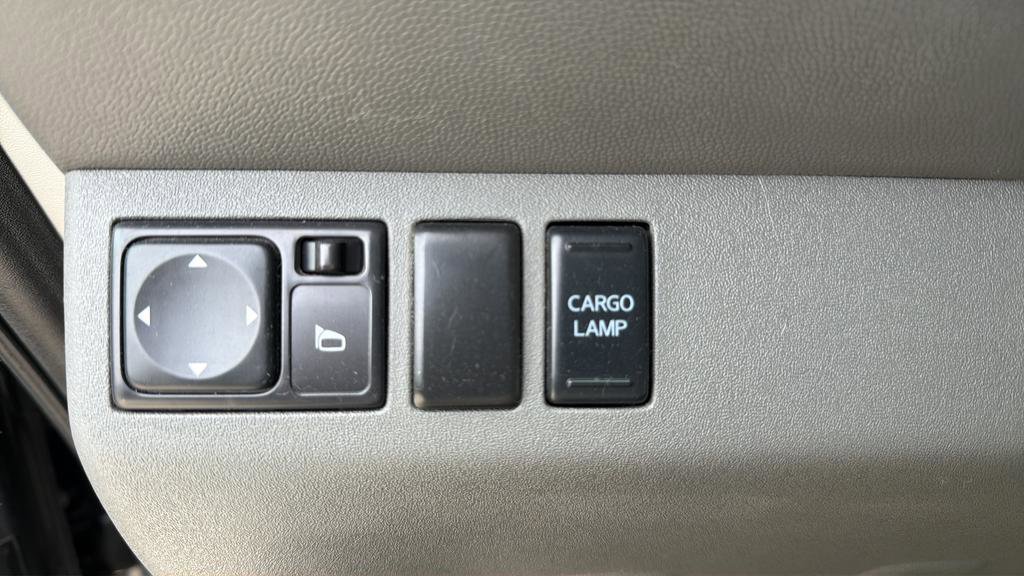 Used 2015 Nissan Frontier SV image 18