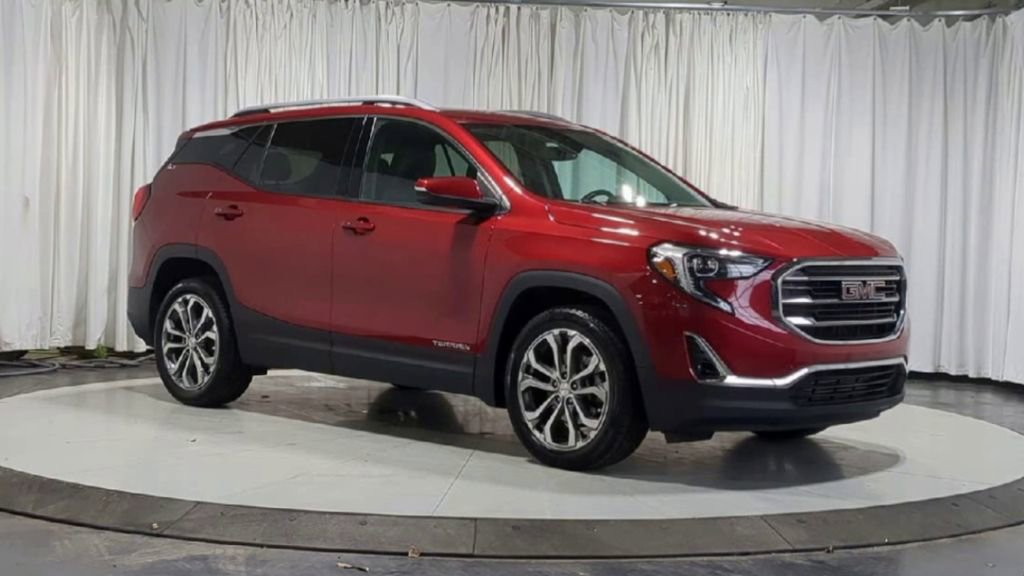 Used 2020 GMC Terrain SLT w/ Preferred Package image 3