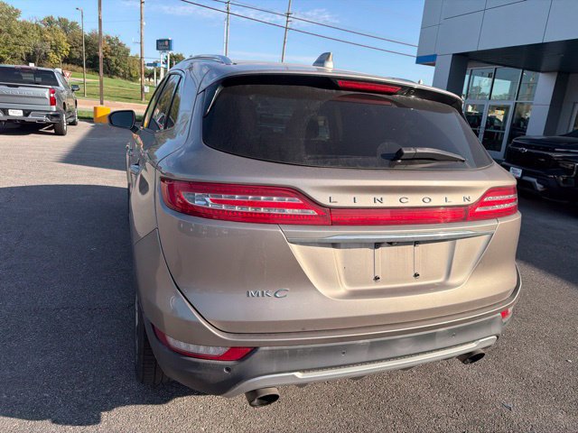 Used 2019 Lincoln MKC Select w/ Select Plus Package FWD image 11