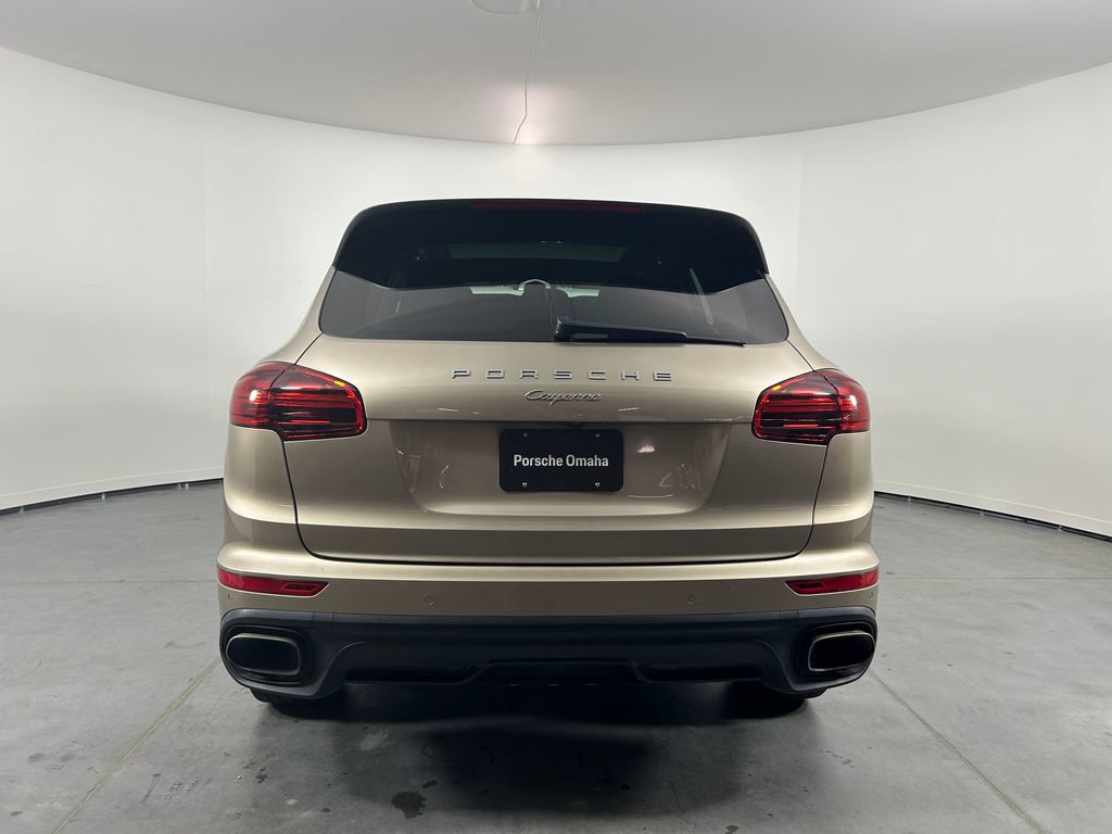 Used 2016 Porsche Cayenne AWD/4WD image 6