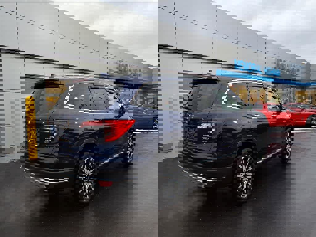 Used 2022 Honda Pilot Touring image 6