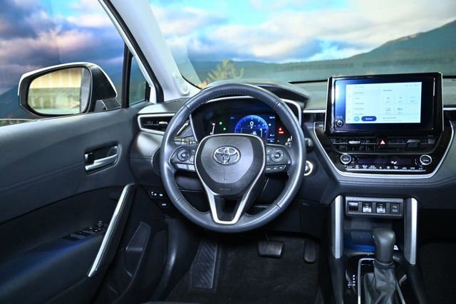 Used 2023 Toyota Corolla Cross XLE w/ Convenience Package image 50