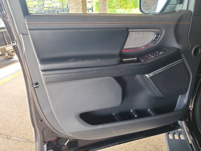 Used 2025 Ford Expedition Tremor AWD/4WD image 9