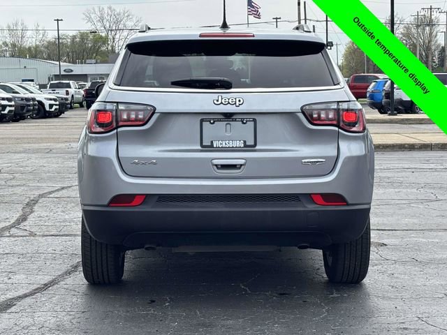 Used 2024 Jeep Compass Latitude AWD/4WD image 32