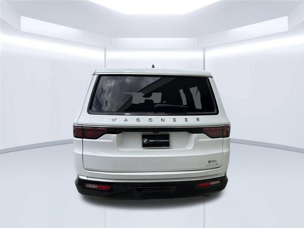 Used 2024 Jeep Wagoneer L Series II RWD image 6