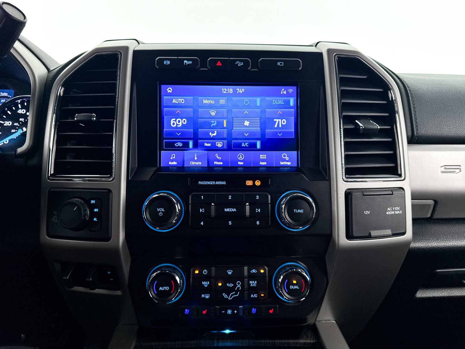 Used 2021 Ford F250 Lariat w/ Lariat Value Package AWD/4WD image 24