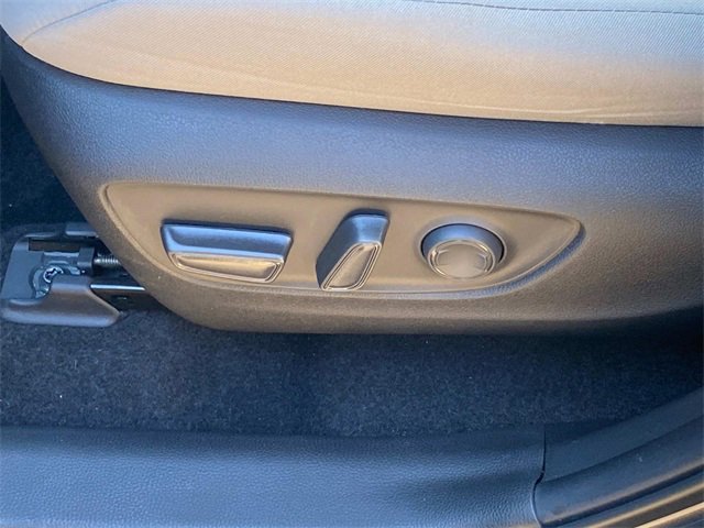 Used 2022 Toyota RAV4 XLE image 14