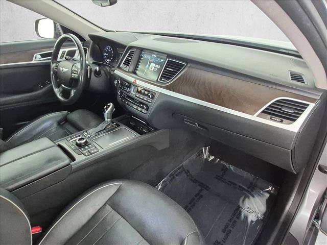 Used 2015 Hyundai Genesis 3.8 w/ Option Group 04 AWD/4WD image 26