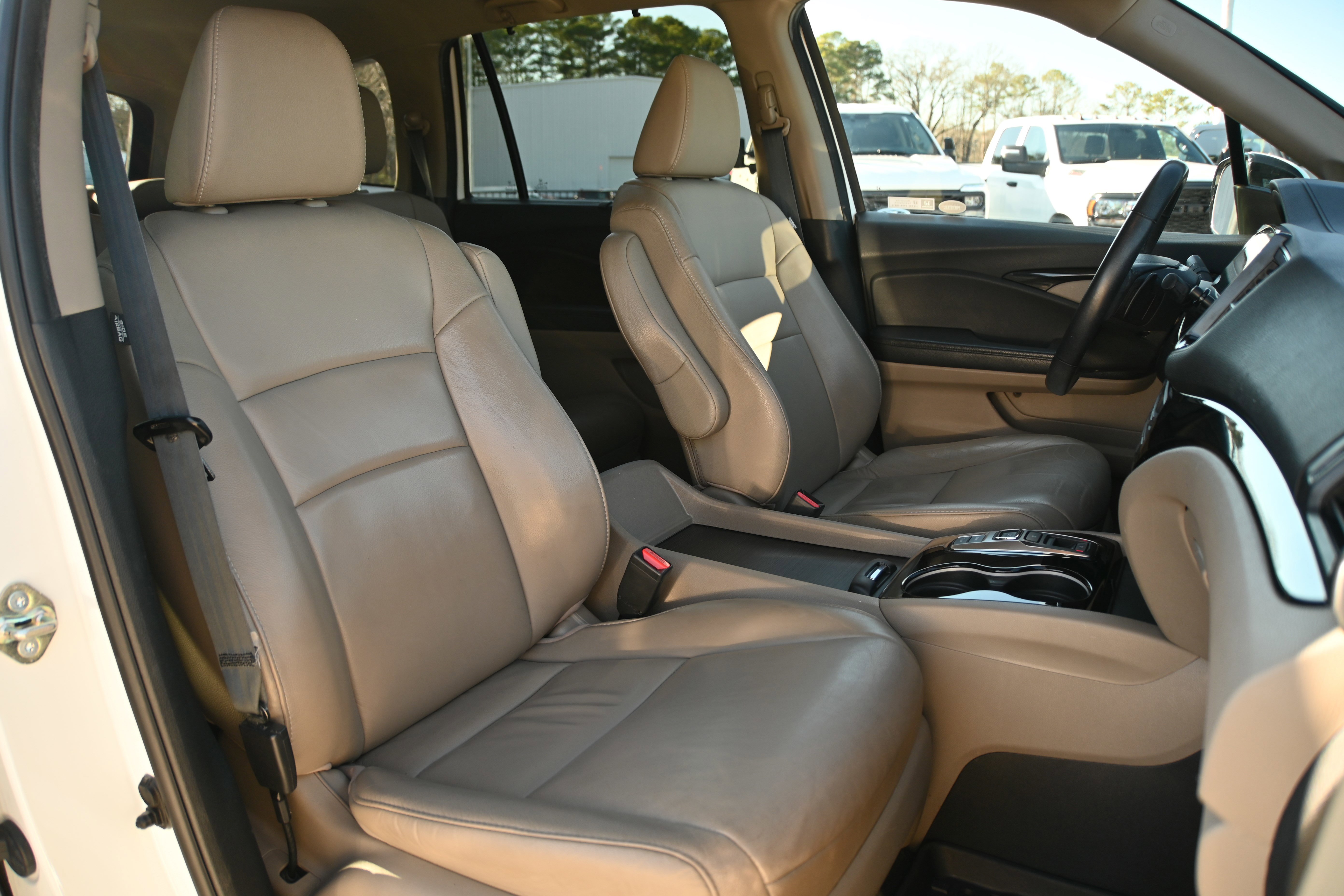 Used 2020 Honda Pilot Touring image 21